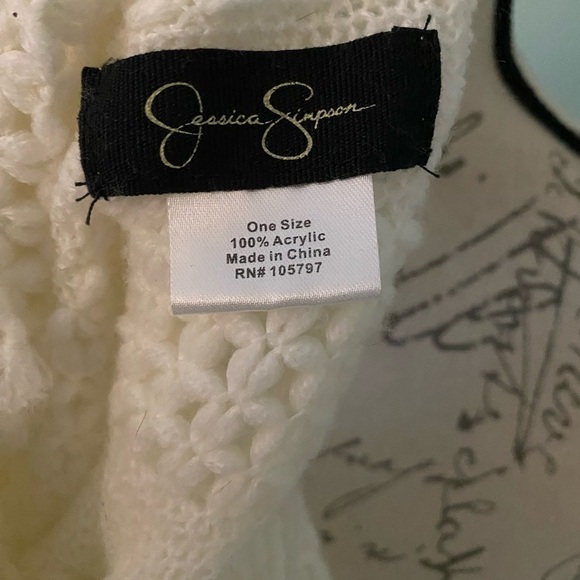 Women’s Jessica Simpson Wrap Scarf Shawl - Picture 4 of 4